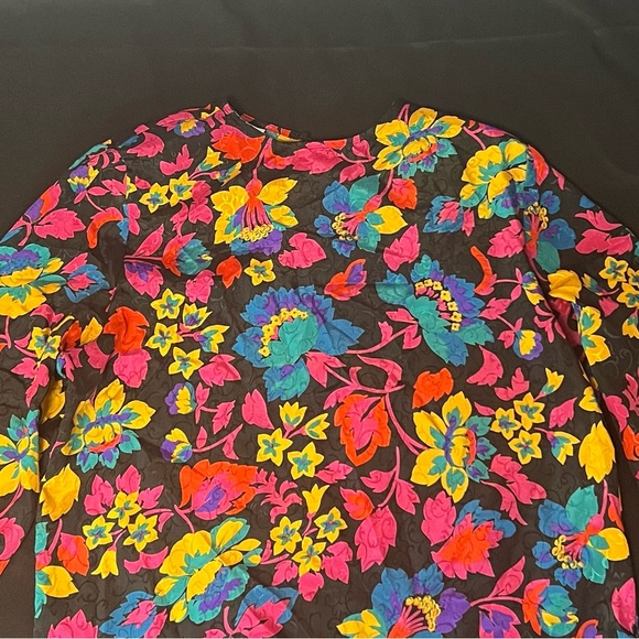 ♥️SOLD♥️Vintage Laura Winston Floral Long Sleeve Top - Picture 2 of 4